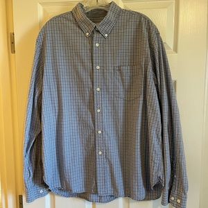 Dockers men’s long sleeve button down cotton shirt with front pocket. Size XL